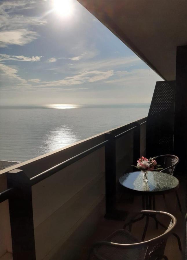 Luxury Sea View Apartments In Orbi City Батумі Екстер'єр фото