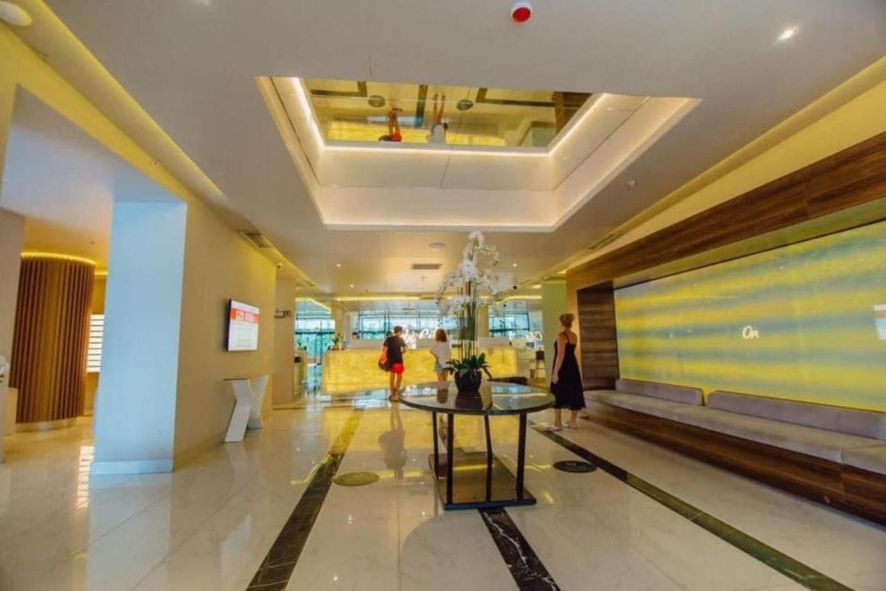 Luxury Sea View Apartments In Orbi City Батумі Екстер'єр фото