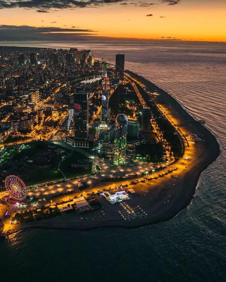 Luxury Sea View Apartments In Orbi City Батумі Екстер'єр фото